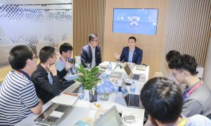 李斌首度披露蔚來上市計劃，承認ES8量產延期縮略圖