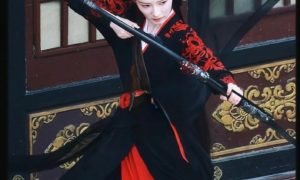 李沁紅衣戰(zhàn)損路透被贊帥氣縮略圖