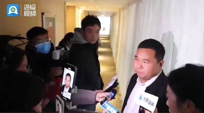 楊妞花律師判決后發聲:余華英仍不承認毆打過她插圖 楊妞花律師判決后發聲:余華英仍不承認毆打過她插圖