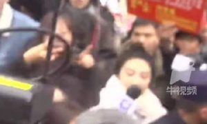 楊妞花說余華英聽到結果眼淚掉下來了縮略圖