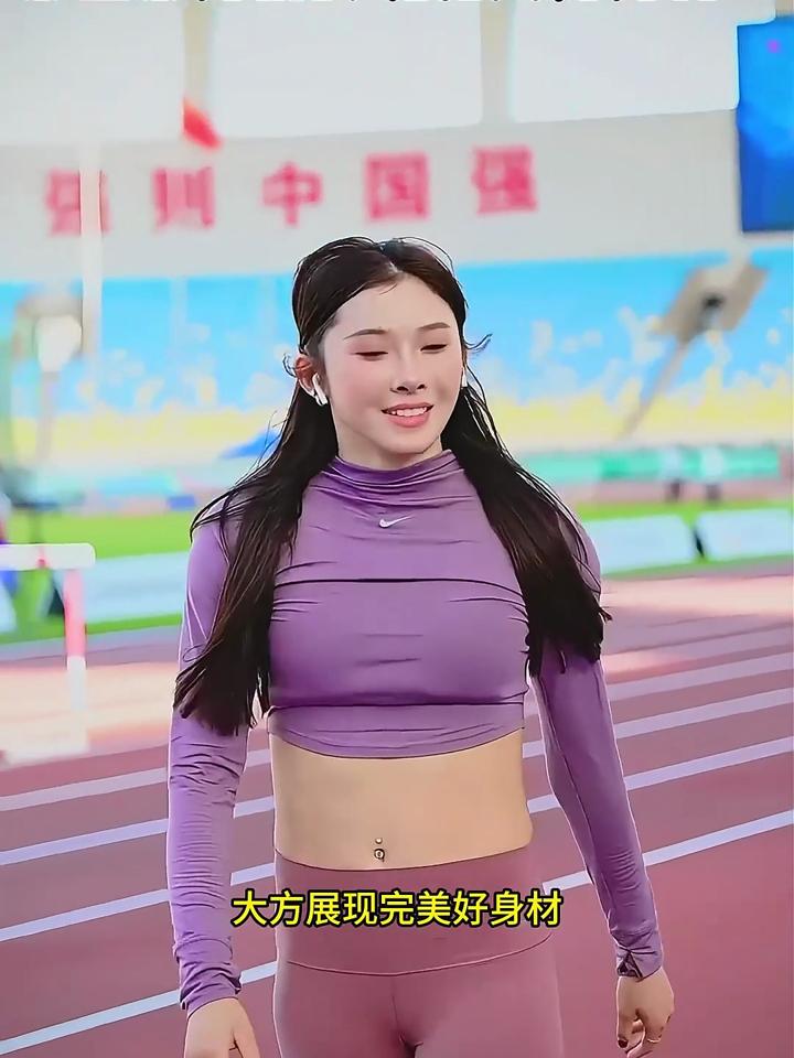 女主播模仿吳艷妮:刷禮物就能表演插圖 女主播模仿吳艷妮:刷禮物就能表演插圖