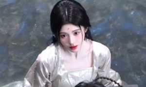 鞠婧祎《月鱗綺紀(jì)》乘船路透縮略圖 鞠婧祎《月鱗綺紀(jì)》乘船路透縮略圖